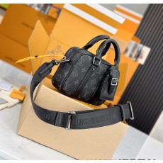 LV M82770
